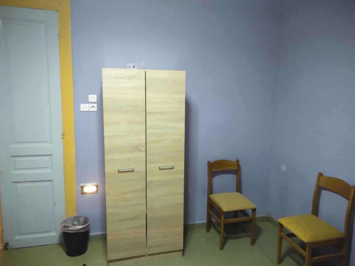 Pinguino Hostel Athén Kültér fotó